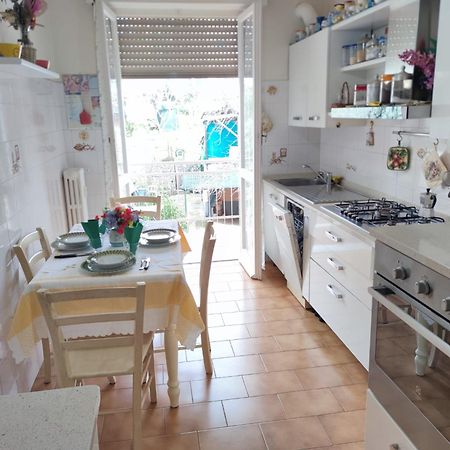 La Casa Di Vittoria Lägenhet Rapallo Exteriör bild